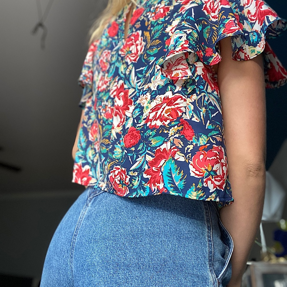 Forever 21 Floral Crop Top Shirt Women’s - Picture 4 of 8